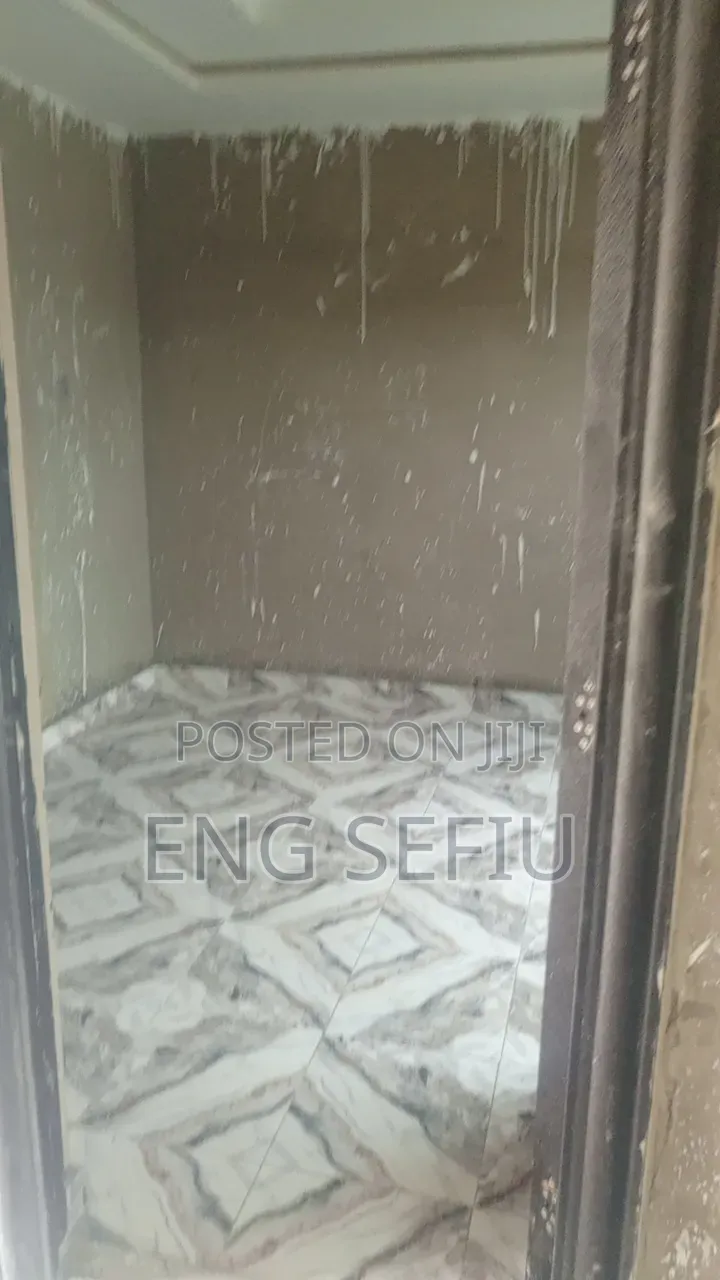 Mini Flat in Agbowa for rent