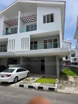 5bdrm Duplex in Twin Lakes Estate, Chevron for sale