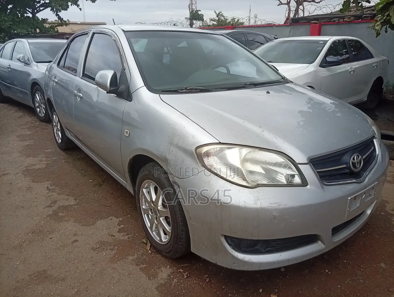 Toyota Vios 2011 Silver