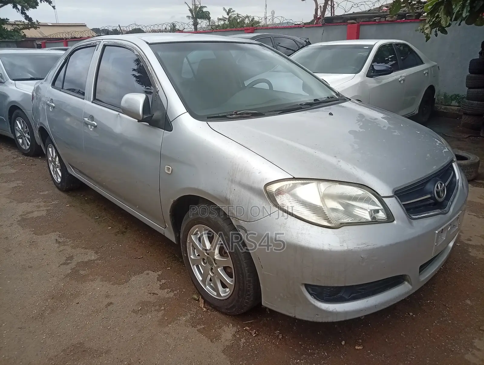 Toyota Vios 2011 Silver