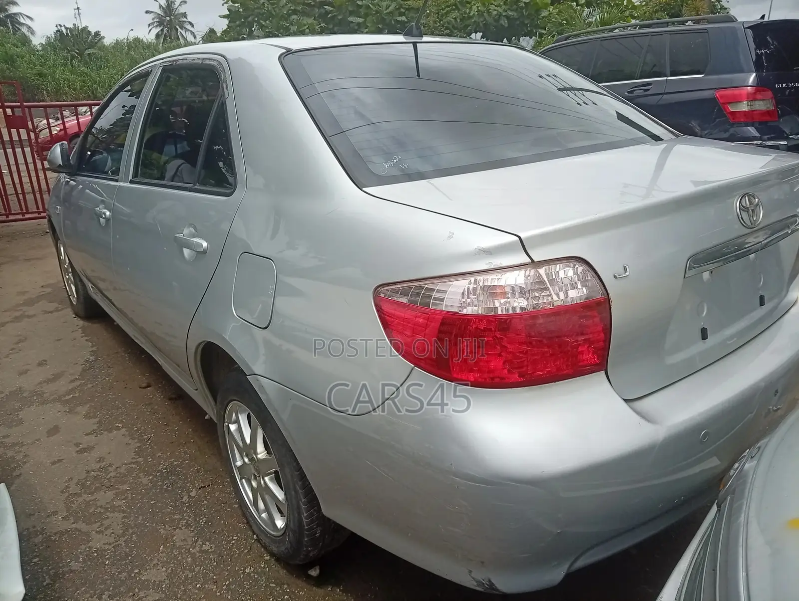 Toyota Vios 2011 Silver
