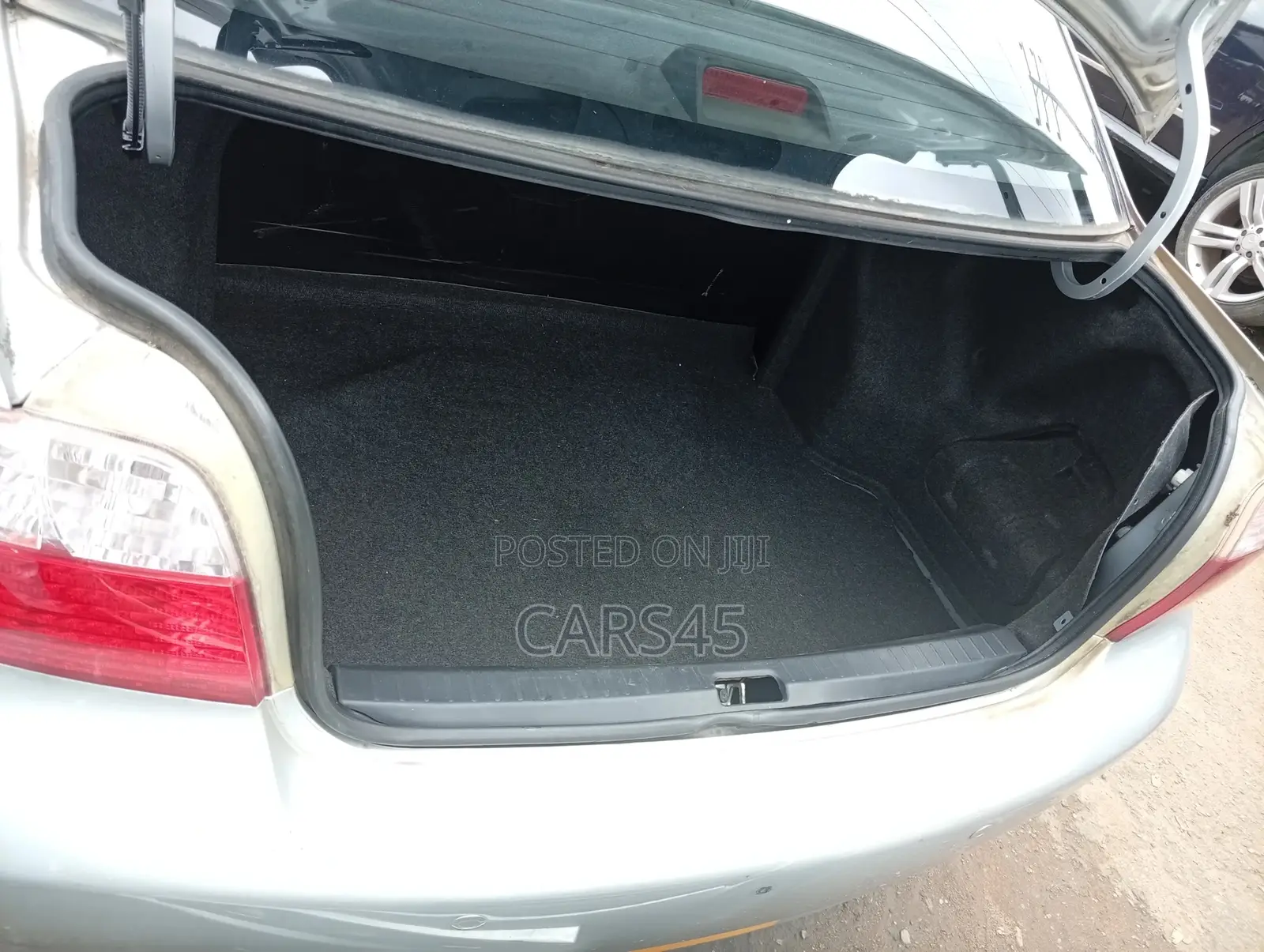 Toyota Vios 2011 Silver