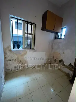 Mini Flat in Osapa london for rent