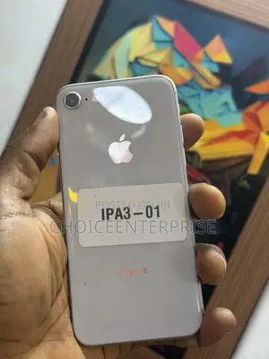 Apple iPhone 8 64 GB White