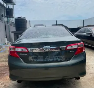 Toyota Camry XLE V6 4dr Sedan (3.5L 6cyl 6A) 2013 Green