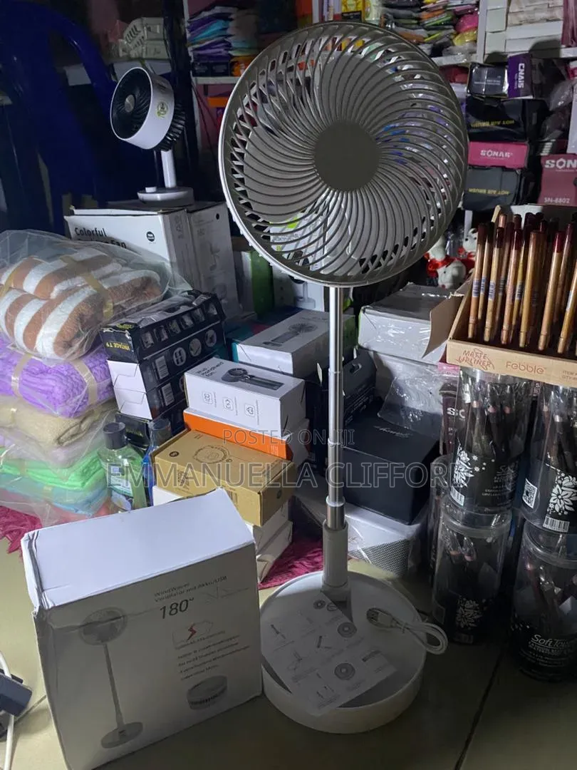 Extendable White Fan