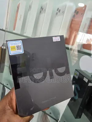 New Samsung Galaxy Z Fold4 256 GB Black