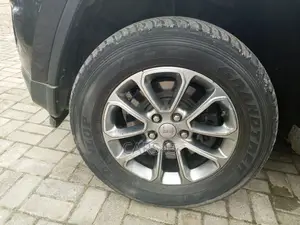 Jeep Grand Cherokee 2014 Gray