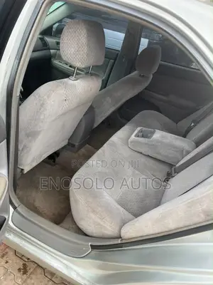 Toyota Camry 2004 Gray