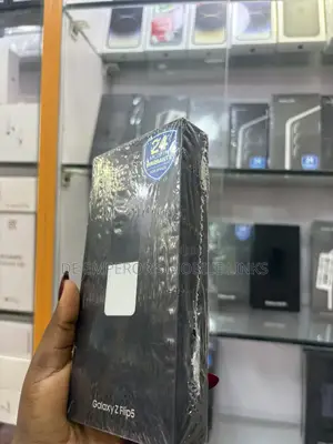 New Samsung Galaxy Z Flip5 512 GB White