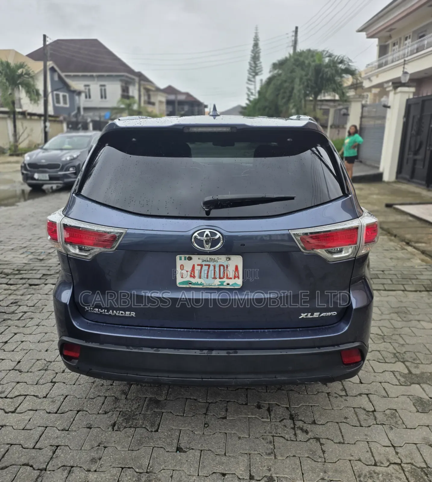 Toyota Highlander XLE 4dr SUV AWD (3.5L 6cyl 6A) 2015