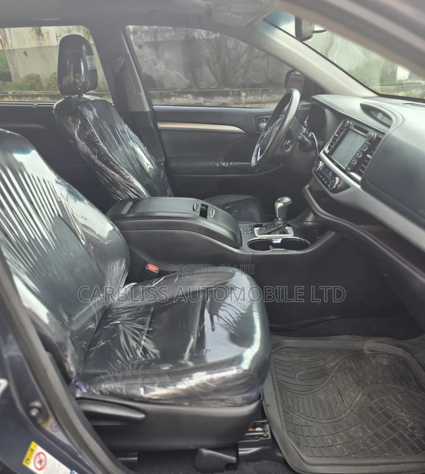 Toyota Highlander XLE 4dr SUV AWD (3.5L 6cyl 6A) 2015