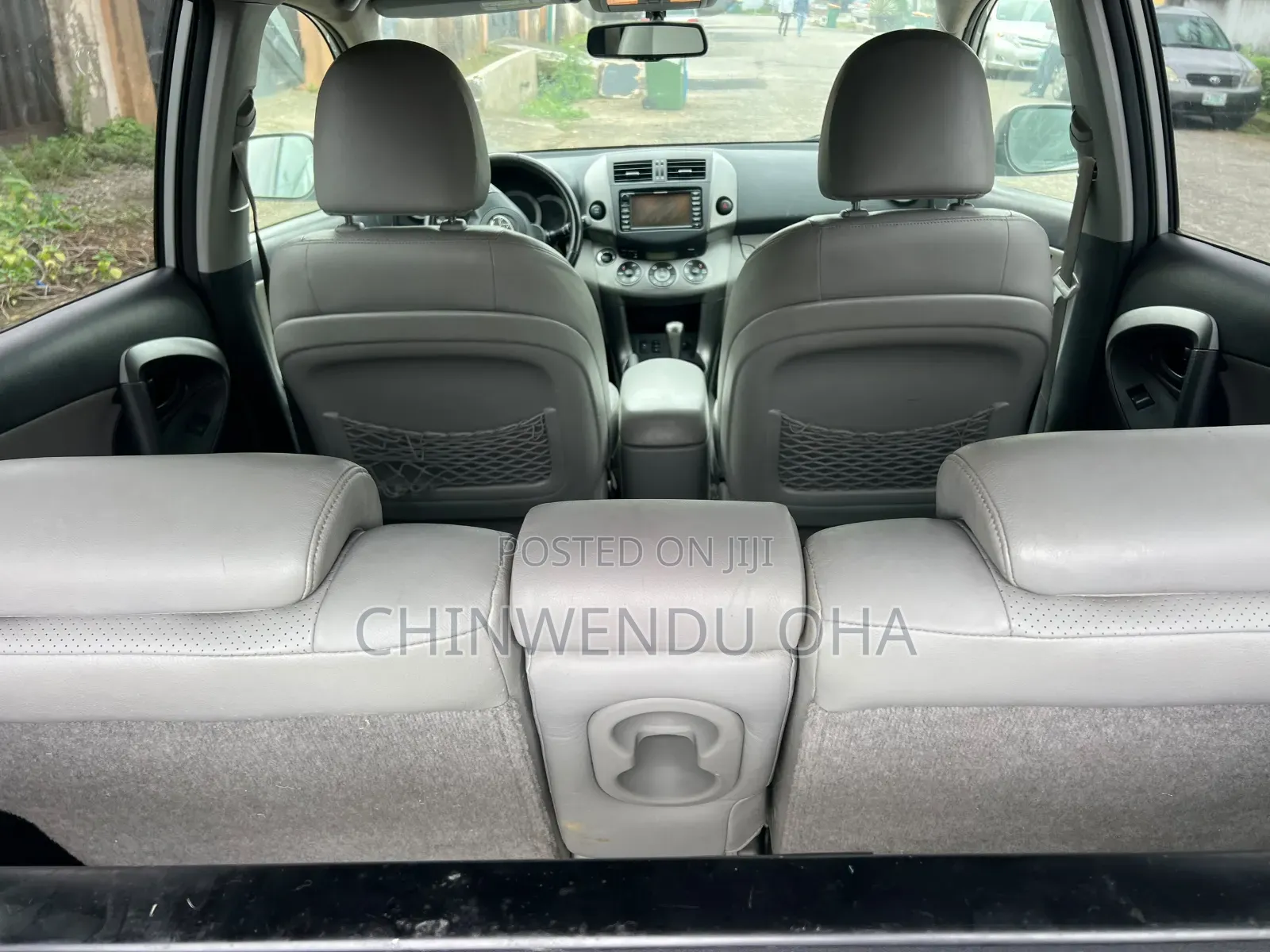Toyota RAV4 2010 Silver