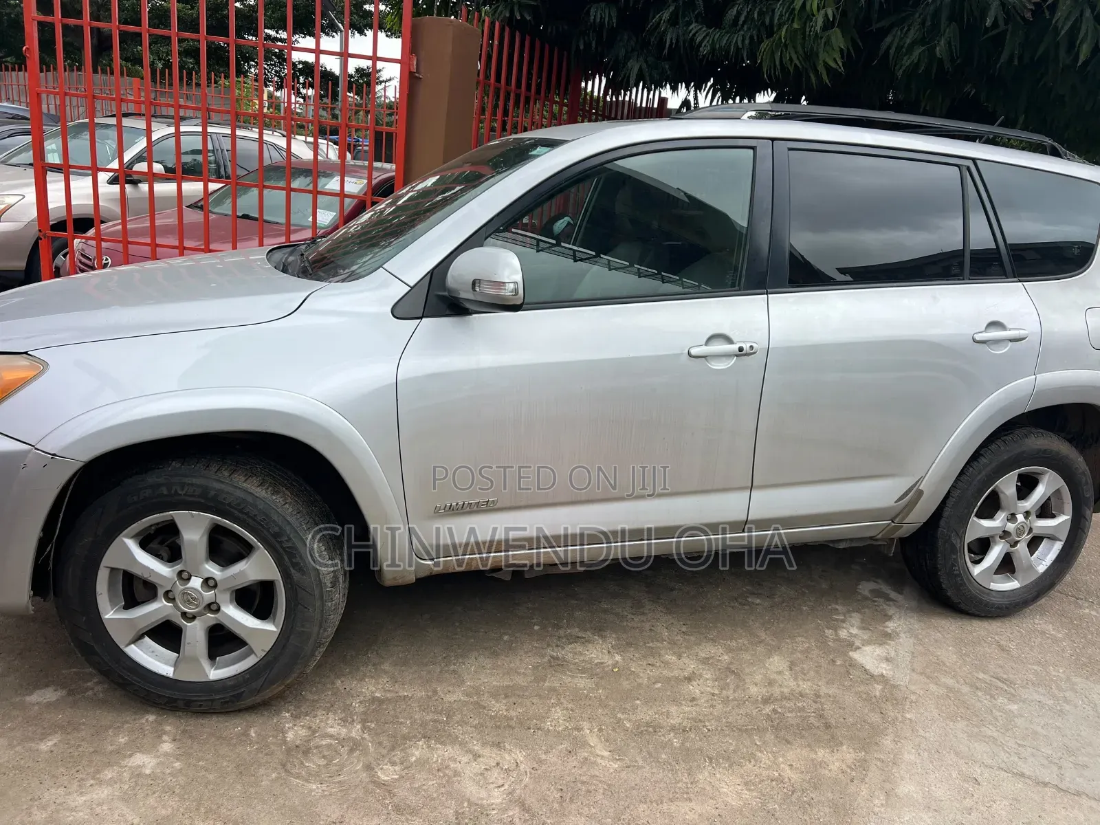 Toyota RAV4 2010 Silver