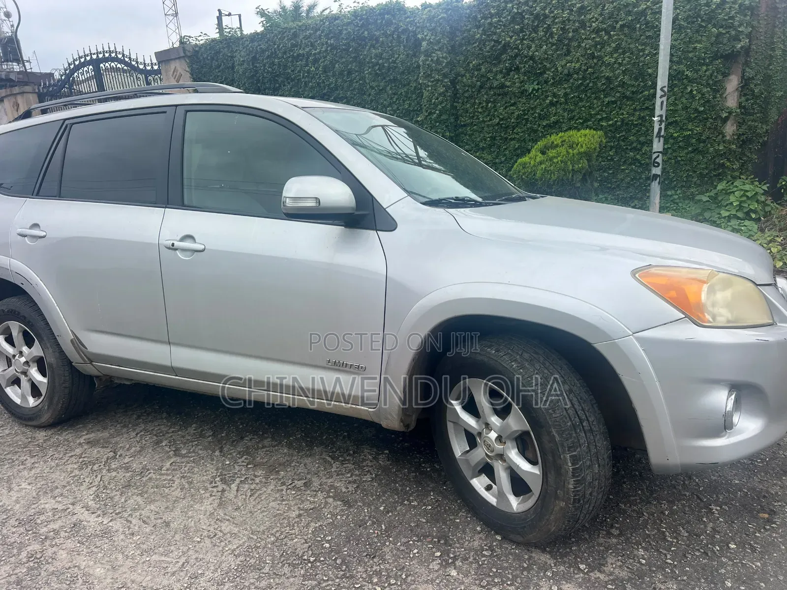 Toyota RAV4 2010 Silver