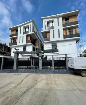 Furnished 2bdrm Penthouse in Chevron for sale