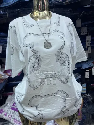!Premium Oversized Tees – Shop the Hottest Styles at GC Clothing!