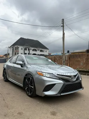 Toyota Camry 2019 Silver