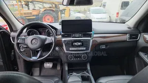 Mercedes-Benz M Class ML350 4MATIC 4dr SUV AWD (3.5L 6cyl 7A) 2014