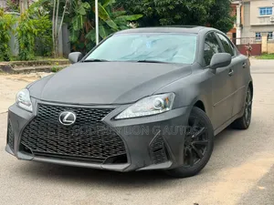 Lexus IS 2018 Burgundy