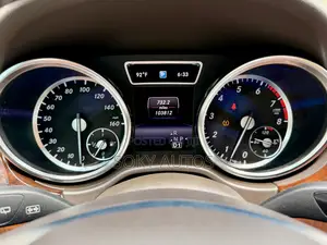 Mercedes-Benz M Class ML350 4MATIC 4dr SUV AWD (3.5L 6cyl 7A) 2015