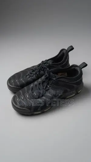 Black Nike Sneakers