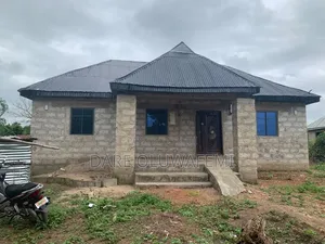 2bdrm House in Alobalowo Estate, Iseyin for sale