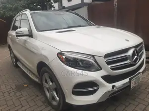 Mercedes-Benz GLE-Class 2018 White