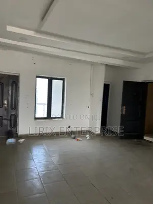 3bdrm Block of Flats in Sow Luxury Apartment, Life Camp for rent
