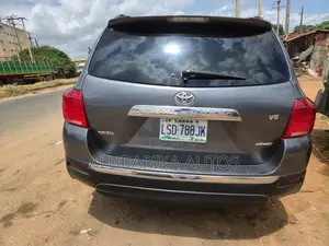 Toyota Highlander 2013 Gray