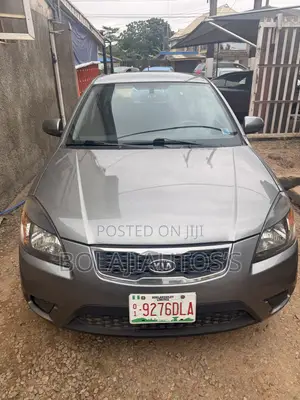Kia Rio SX 4dr Sedan (1.6L 4cyl 4A) 2011 Gray
