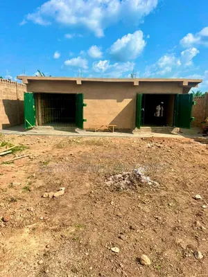 602 SQM Warehouse Facing the Expressway!