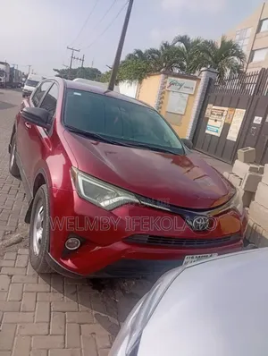 Toyota RAV4 2018 Red