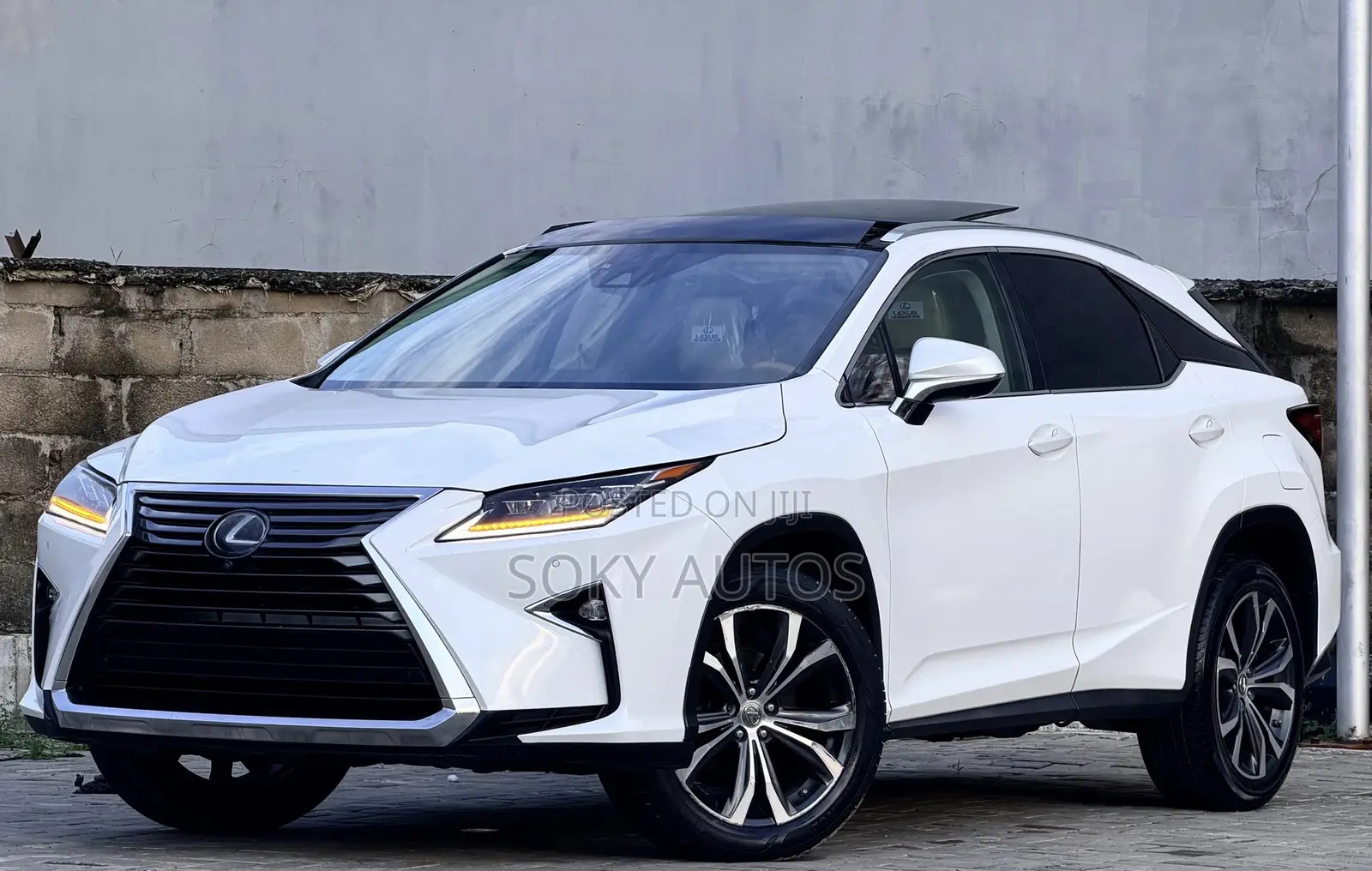 Lexus RX 350 AWD 2017 White