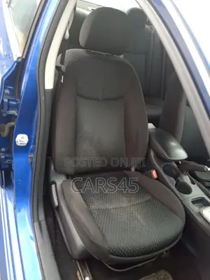Nissan Sentra SR 4dr Sedan (1.8L 4cyl CVT) 2014 Blue
