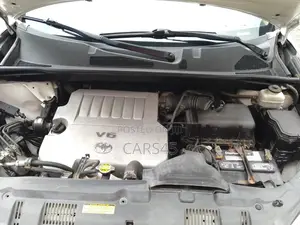 Toyota Highlander 2012 Beige