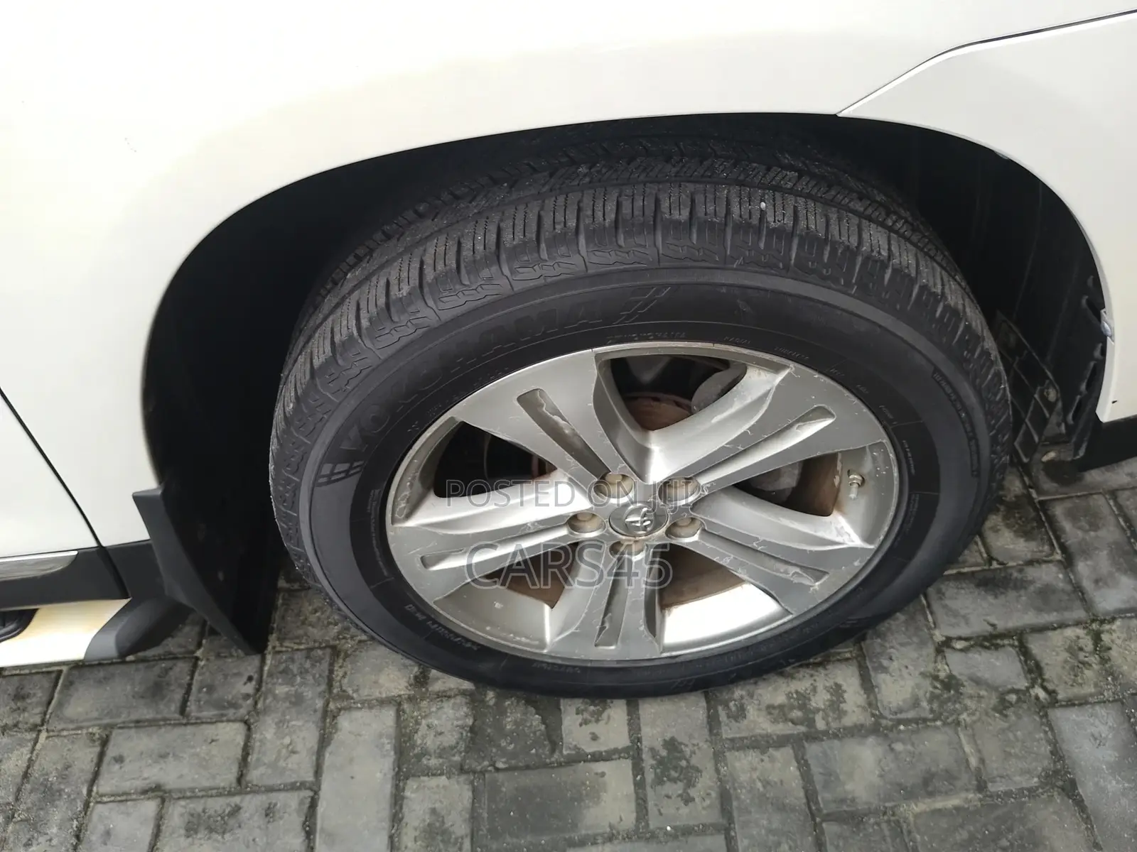 Toyota Highlander 2012 Beige