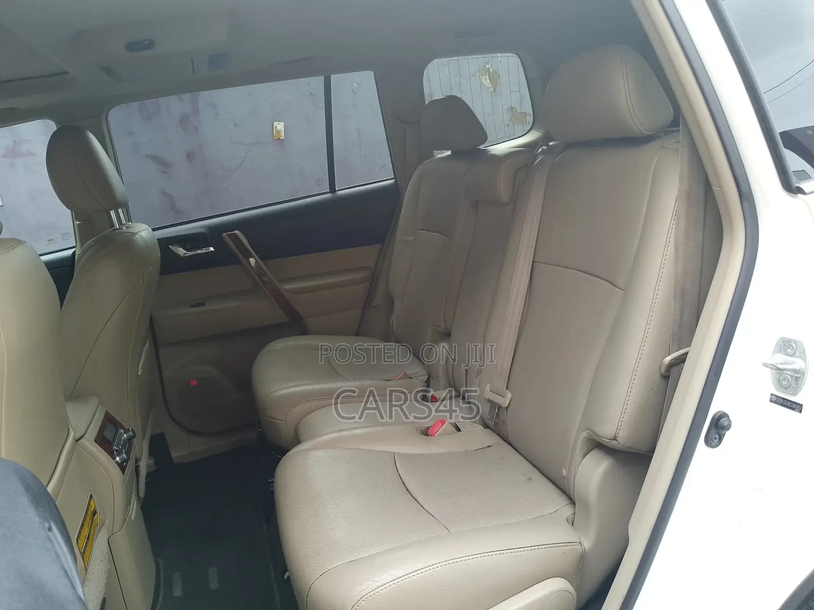 Toyota Highlander 2012 Beige