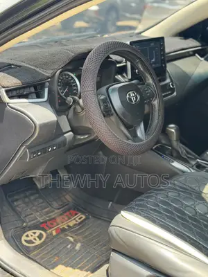 Toyota Corolla XLE 2020 Black