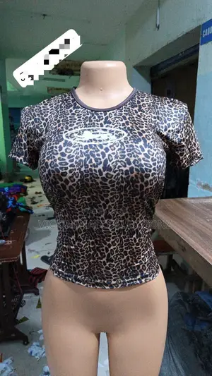 Animal Colors Basic Top