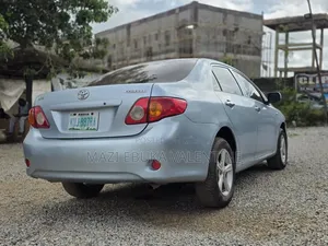 Toyota Corolla 2010 Blue