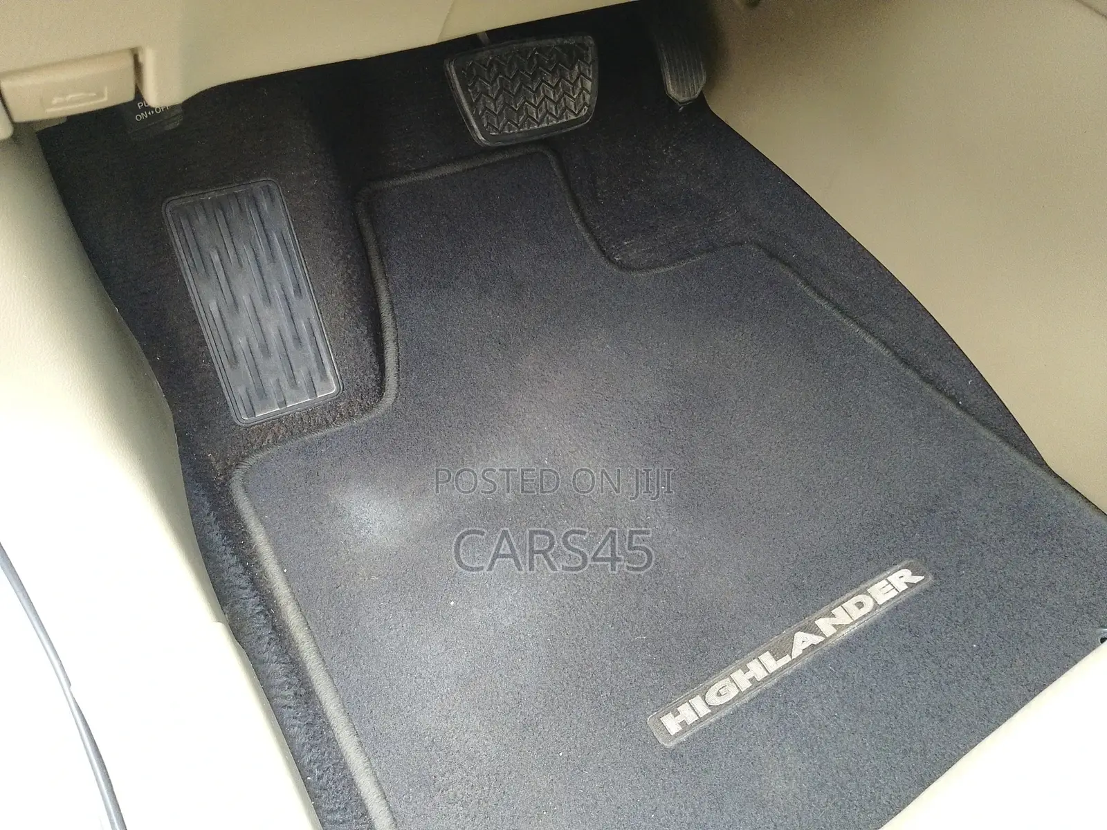Toyota Highlander 2012 Beige
