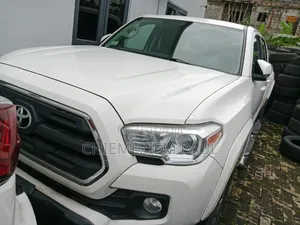 Toyota Tacoma 4dr Double Cab 2016 White