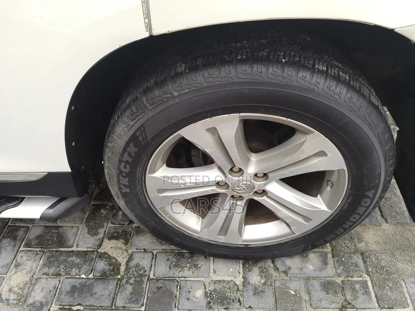 Toyota Highlander 2012 Beige