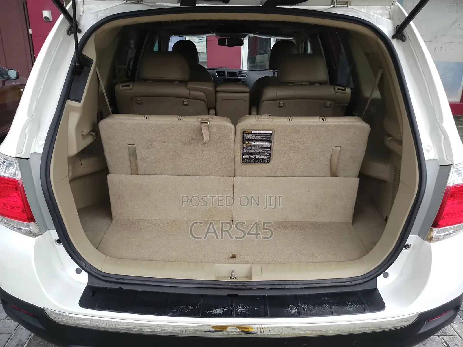 Toyota Highlander 2012 Beige