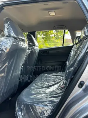 New Toyota Corolla Cross LE 2025 Silver