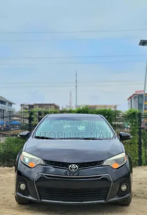 Toyota Corolla 2015 Black