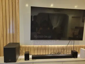 Samsung Smart TV 55inch With Hisence HS5100 5•1 Channel Sound Bar