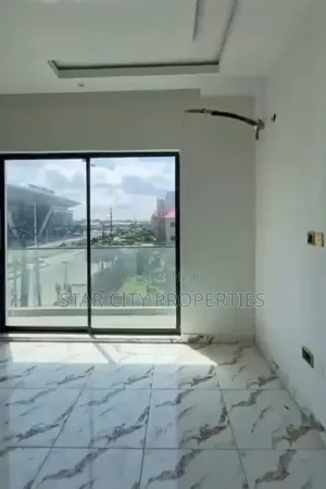 3bdrm Apartment in Yaba Lagos for rent