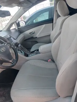 Toyota Venza 2010 White